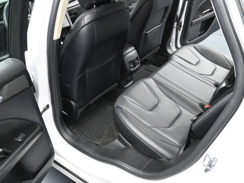 Used 2020 Ford Fusion Energi Titanium FWD image 13