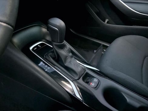 Used 2022 Toyota Corolla SE FWD image 16