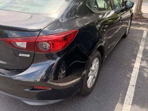 Used 2015 MAZDA MAZDA3 i Touring FWD image 2