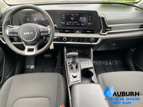 Used 2023 Kia Sportage LX FWD image 25
