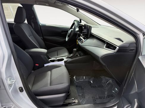 Used 2023 Toyota Corolla LE FWD image 19