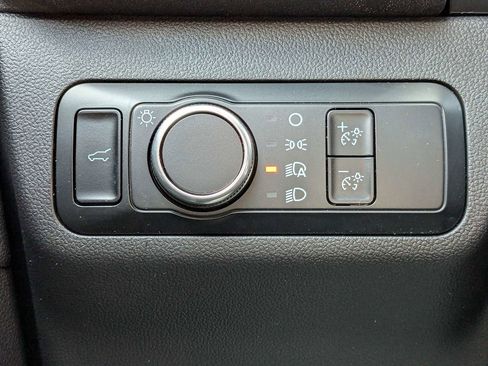 Used 2024 Ford Escape ST-Line w/ Cold Weather Package FWD image 23