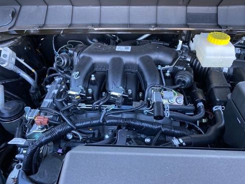 New 2025 Nissan Pathfinder SV image 26