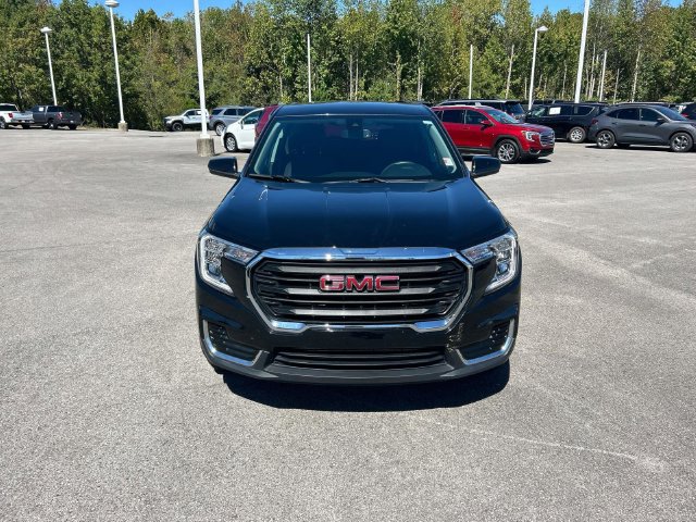Used 2024 GMC Terrain SLE FWD image 8