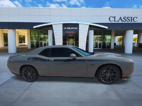Used 2023 Dodge Challenger R/T w/ Blacktop Package image 9