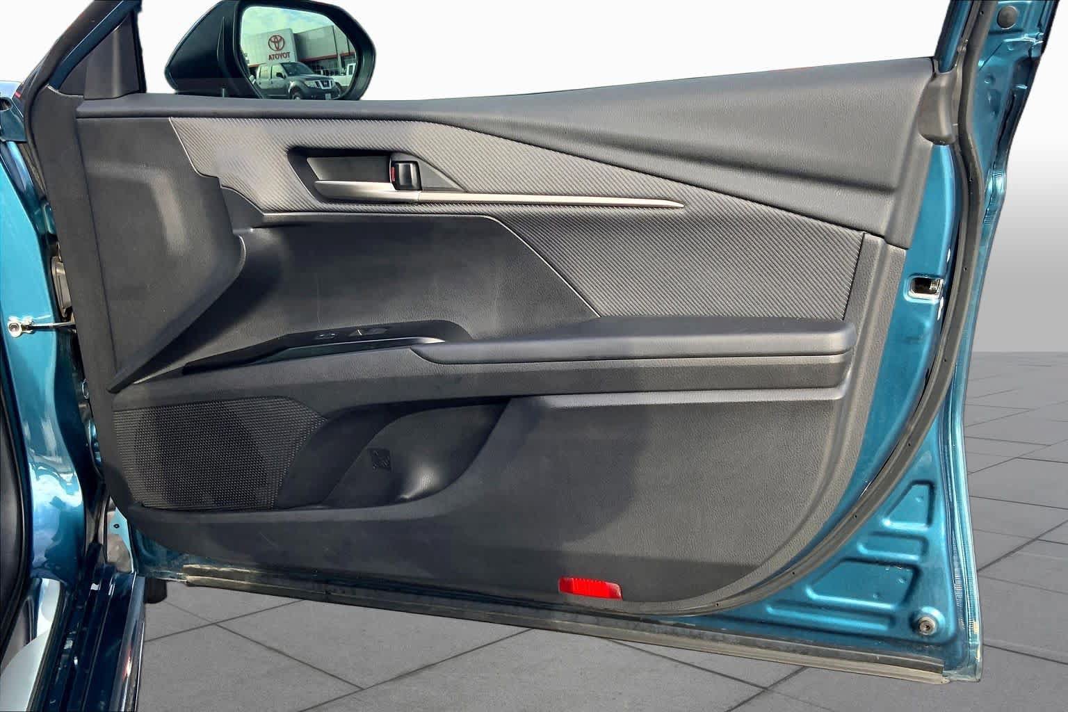 Used 2026 Toyota Camry SE w/ Convenience Package FWD image 23
