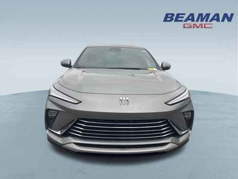 Used 2024 Buick Envista Preferred image 2