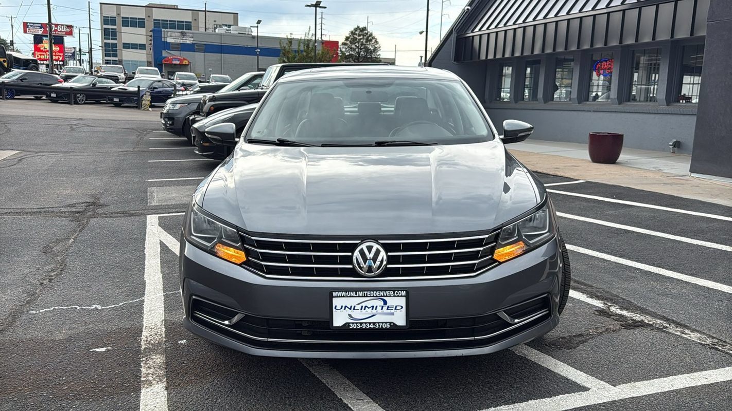 Used 2018 Volkswagen Passat 2.0T SE FWD image 8
