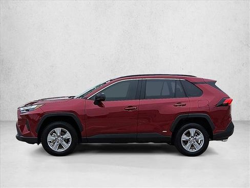 Used 2025 Toyota RAV4 LE AWD/4WD image 9