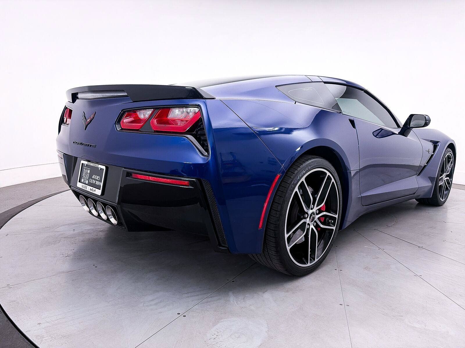 Used 2017 Chevrolet Corvette Stingray Coupe RWD image 18