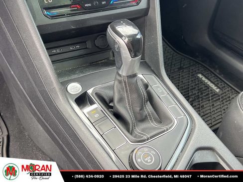 Used 2022 Volkswagen Tiguan SE w/ Panoramic Sunroof Package AWD/4WD image 26