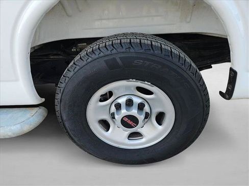 Used 2025 GMC Savana 2500 w/ Driver Convenience Package RWD image 6