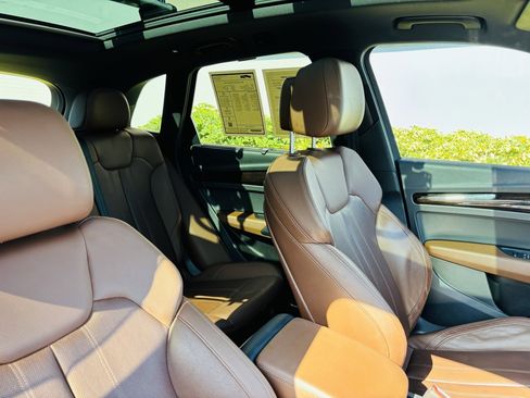 Used 2018 Audi Q5 2.0T Premium Plus w/ Premium Plus Package image 18