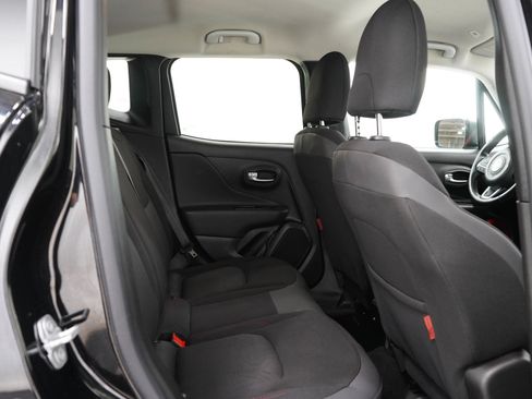 Used 2019 Jeep Renegade Trailhawk w/ Cold Weather Group II AWD/4WD image 13