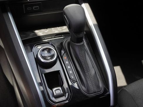 Used 2024 Chevrolet Colorado Trail Boss w/ Technology Package AWD/4WD image 24