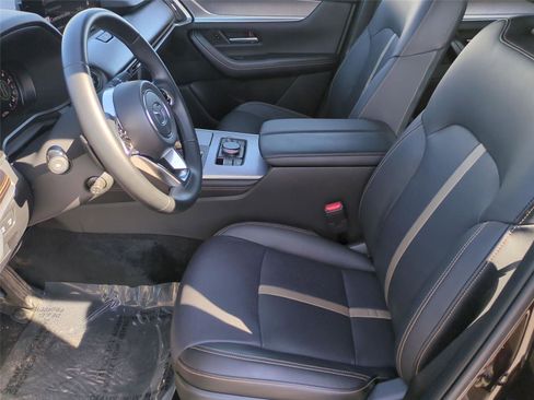 Used 2025 MAZDA CX-90 3.3 Turbo S w/ Premium Package image 16