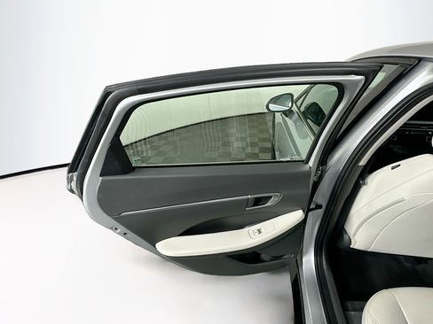 Used 2025 Hyundai Sonata SEL FWD image 26