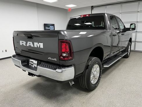 Used 2025 RAM 2500 Big Horn AWD/4WD image 10
