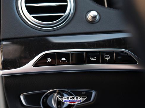 Used 2018 Mercedes-Benz S 560 4MATIC Sedan image 42