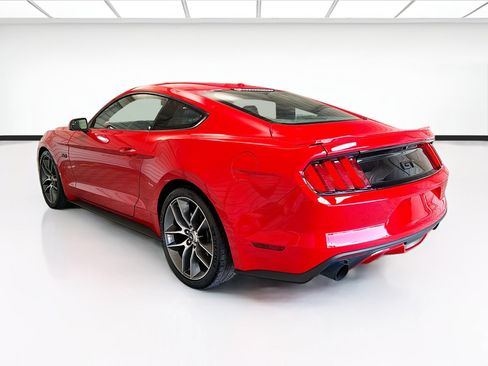 Used 2017 Ford Mustang GT Premium RWD image 6
