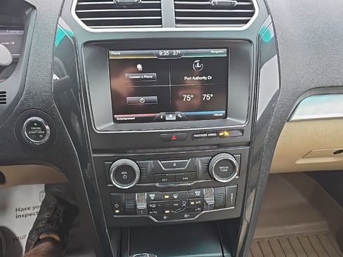 Used 2016 Ford Explorer XLT w/ Equipment Group 201A image 16