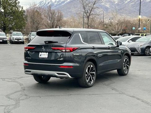 Used 2025 Mitsubishi Outlander SE AWD/4WD image 4