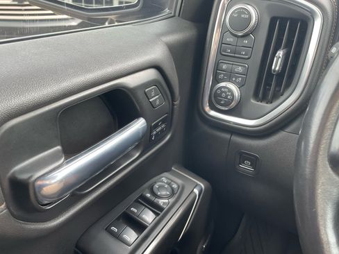Used 2020 GMC Sierra 1500 AT4 w/ Technology Package AWD/4WD image 18