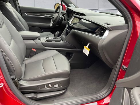 New 2025 Cadillac XT6 Sport w/ Technology Package image 16