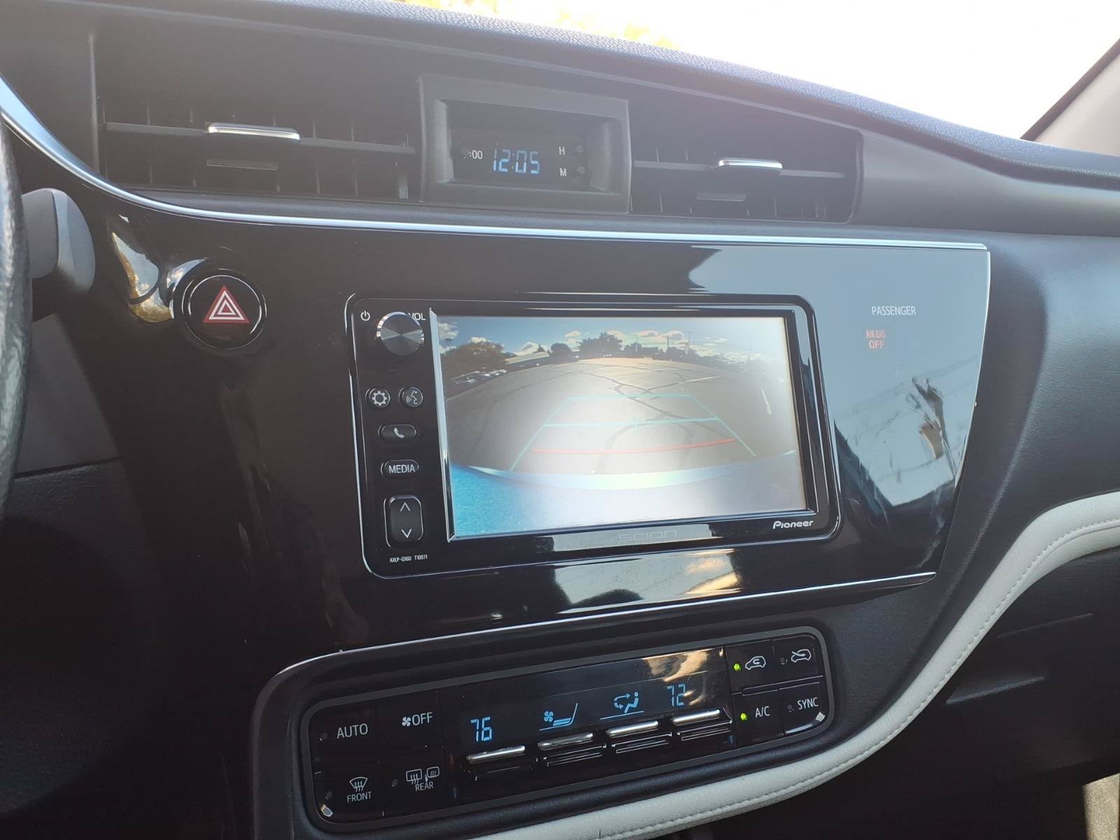Used 2016 Scion iM FWD image 22