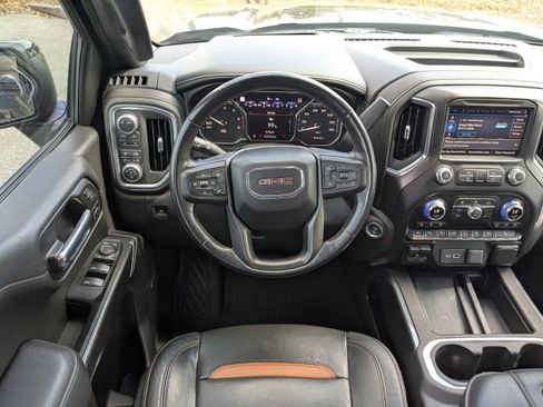 Used 2020 GMC Sierra 1500 AT4 w/ Technology Package image 14