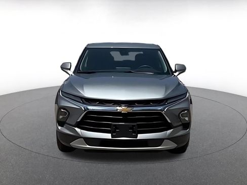 Used 2025 Chevrolet Blazer LT FWD image 4