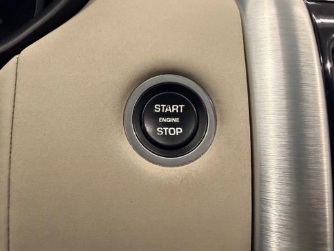 Used 2017 Land Rover Discovery HSE AWD/4WD image 51