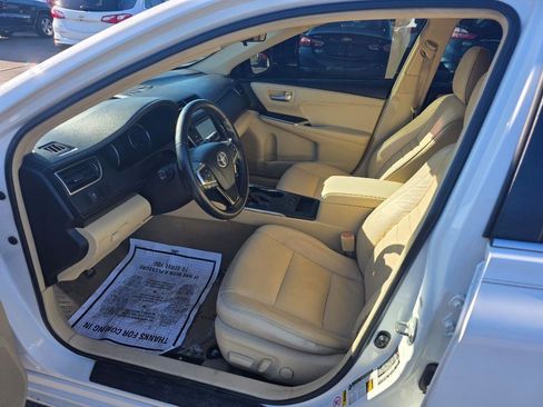Used 2016 Toyota Camry XLE image 5