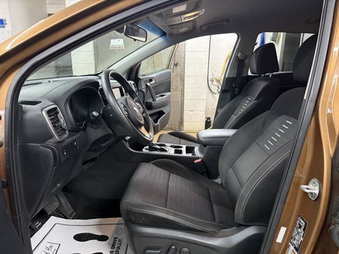 Used 2019 Kia Sportage LX w/ LX Popular Package image 10