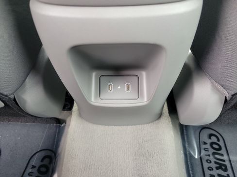 Certified 2025 Hyundai Elantra Hybrid FWD image 8