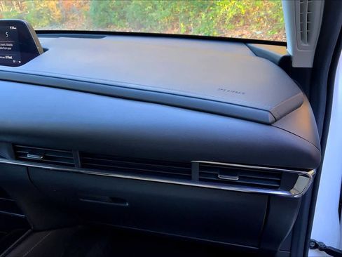 Certified 2024 MAZDA CX-30 AWD 2.5 S w/ Preferred Package image 18