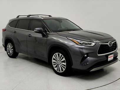 Certified 2022 Toyota Highlander Platinum