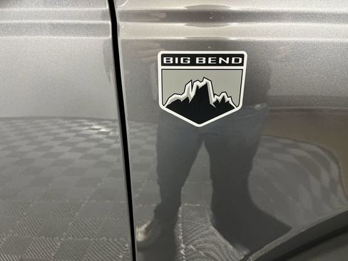 Used 2022 Ford Bronco Big Bend image 11