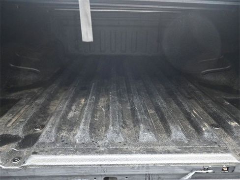 Used 2023 Nissan Frontier S image 12