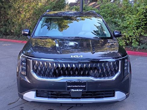 Certified 2025 Kia Carnival EX FWD image 12