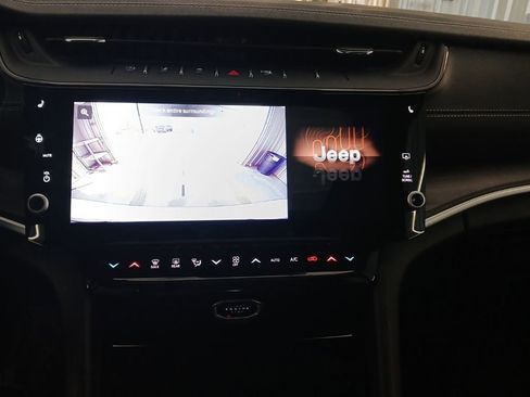 New 2026 Jeep Grand Cherokee L Limited image 18