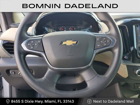 Used 2022 Chevrolet Traverse LS image 18