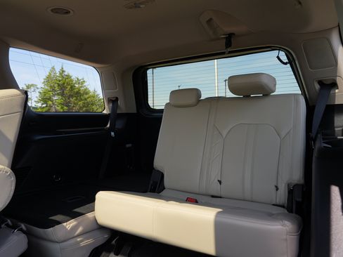 Used 2020 Ford Expedition Platinum AWD/4WD image 27