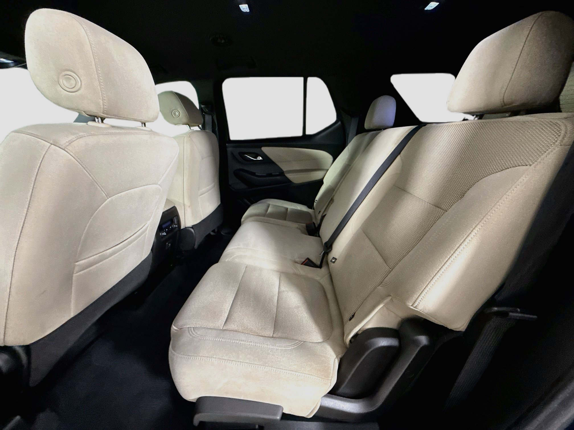 Used 2022 Chevrolet Traverse LS w/ LPO, Cargo Package FWD image 26