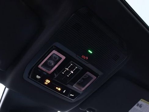 New 2026 Volkswagen Atlas Cross Sport SEL image 19