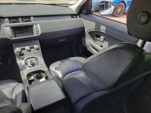 Used 2018 Land Rover Range Rover Evoque SE AWD/4WD image 15