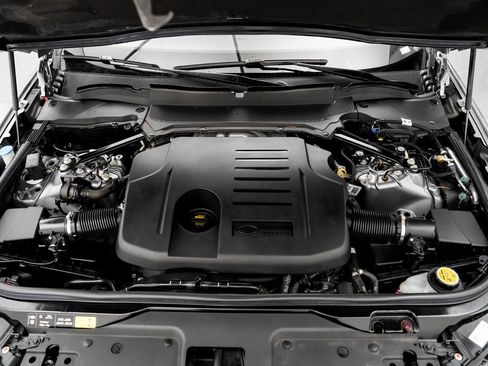 Used 2023 Land Rover Discovery S R-Dynamic image 27