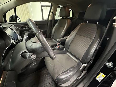 Used 2020 Buick Encore Preferred image 23