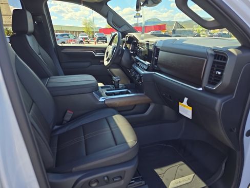 New 2026 Chevrolet Silverado 1500 High Country AWD/4WD image 26