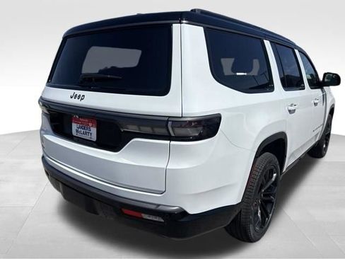 New 2026 Jeep Grand Wagoneer Summit AWD/4WD image 5